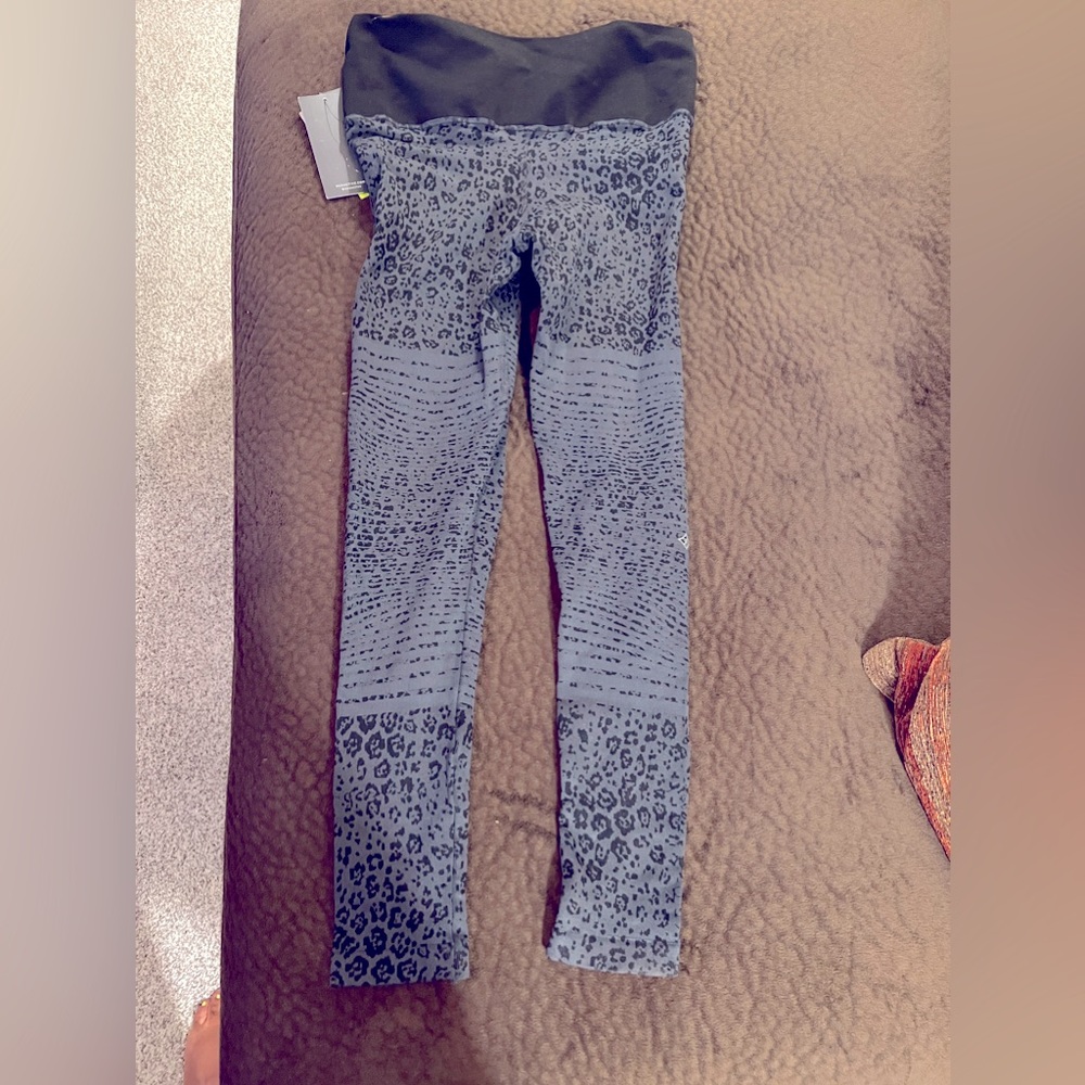 SoulCycle by Nux leggings size medium